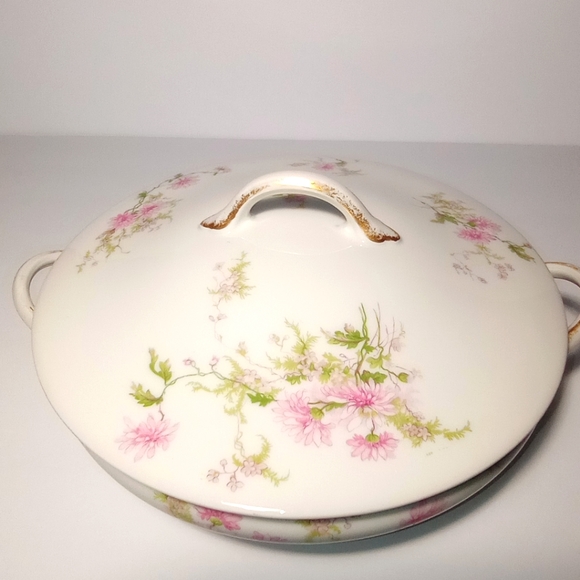 Vintage 1900's Elegant GDA Limoges Round Covered Serving Dish - Picture 4 of 11